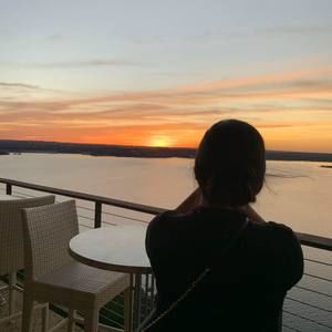 Meet your Posher, Thu